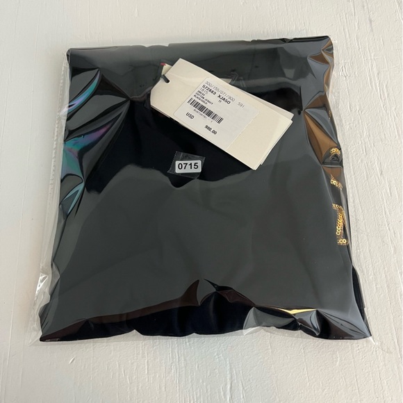Gucci Oversized Embellished Sequin Detail T-Shirt Size Medium NWT Black Gold - Picture 12 of 12